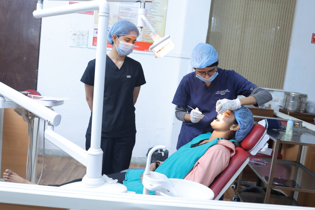 https://rwias.com/dental/wp-content/uploads/2024/06/Oral-Maxillofacial-Surgery-1280x853.jpg